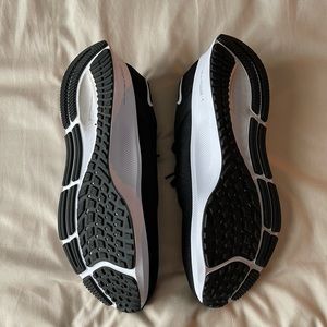 Black Nike Pegasus Sneakers